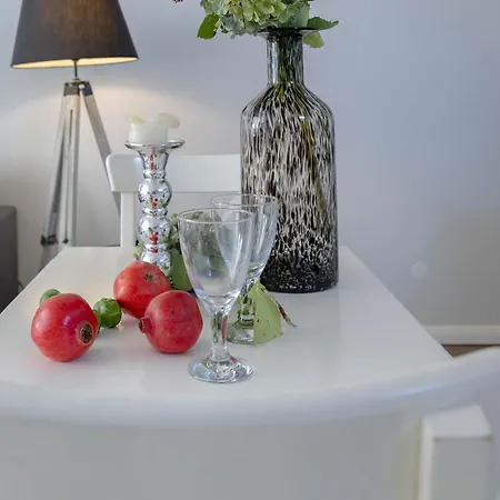 Th_ H_str_3 App_ 30 Kaisers *